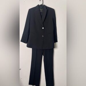 Women’s black dress suit massimo dutti size 8- medium